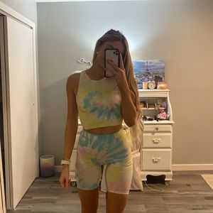 H&M Divided Tie-dye Workout Set
